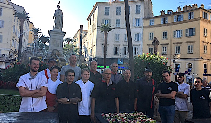 Ajaccio : Les artisans bouchers en fête sur la place Foch