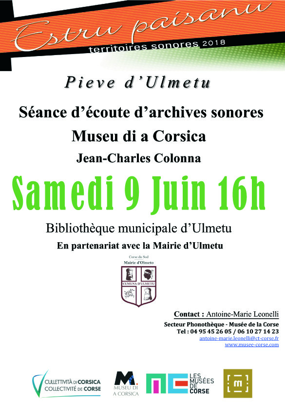 Ecoute d'archives sonores à la bibliothèque d'Ulmetu