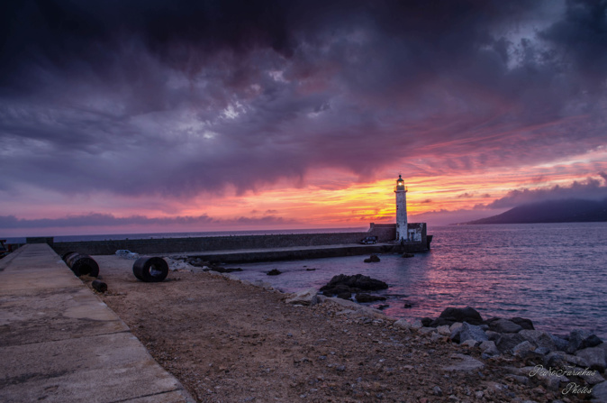 La photo du jour : Soleil couchant sur le port Propriano