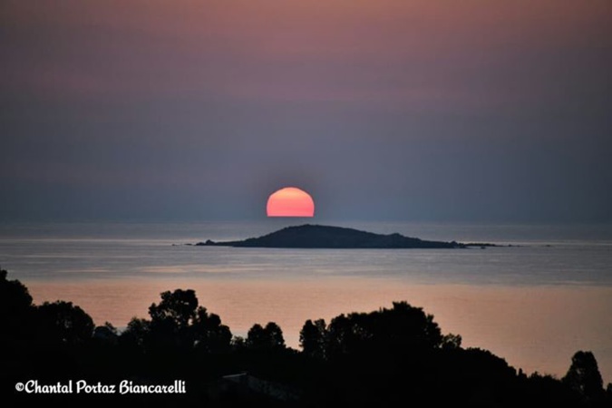 La photo du jour : Lever de Soleil sur l Ciarbicali