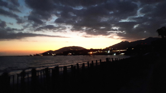 La photo du jour : Coucher de Soleil sur Ajaccio