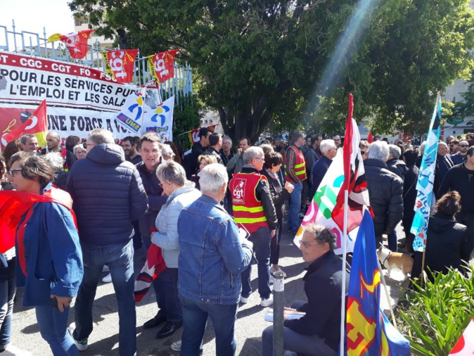 Fonction publique en grève : plusieurs centaines de fonctionnaires dans la rue à Bastia