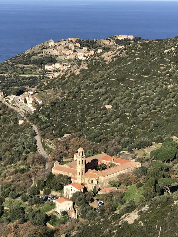 La photo du jour :  le couvent de Corbara dans son écrin 