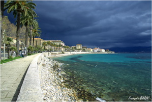 Ciel d’orage sur Ajaccio (François Quirac)