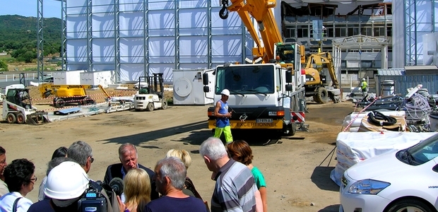 Une visite informative du chantier a eu lieu mercredi matin, en présence du maire d'Ajaccio et des riverains. (Photo Yannis-Christophe Garcia)