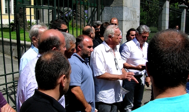 En raison des violences subies par leurs homologues de Haute-Corse de la part des forces de l'ordre hier, les socioprofessionnels de Corse-du-Sud ont boycotté la réunion avec le Préfet. (Photo : Yannis-Christophe Garcia)