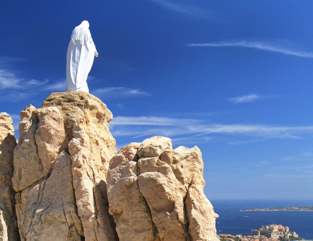 Mgr de Germay Evêque de Corse présidera le pèlerinage de Notre-Dame de la Serra à Calvi