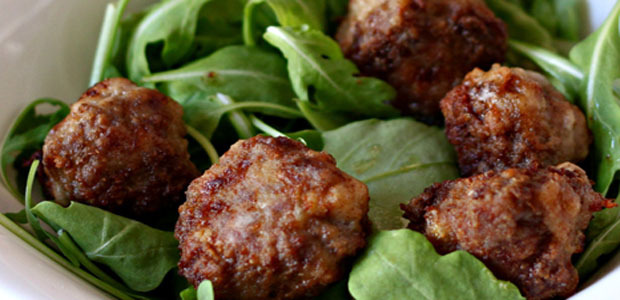 A table : boulettes de viande au brocciu