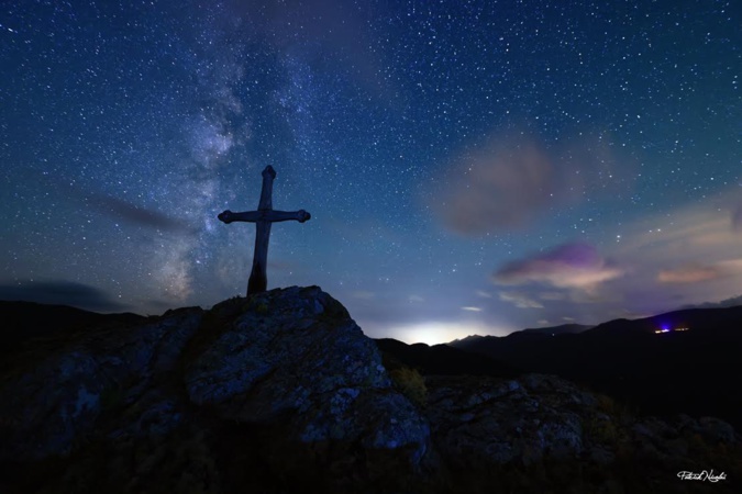 La photo du jour : a punta di Carbini sous les étoiles