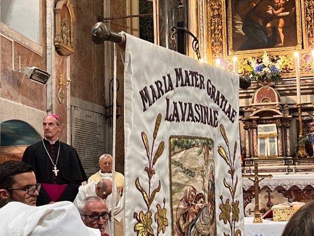 EN IMAGES - Lavasina célèbre la Nativité de la Vierge