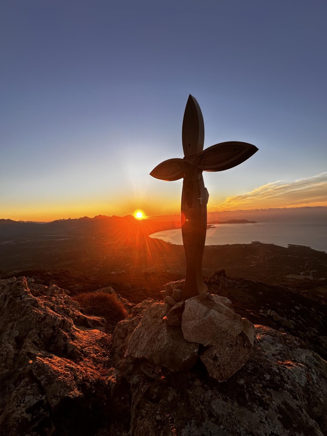 La photo du jour : U sole brusgia u celu di Balagna