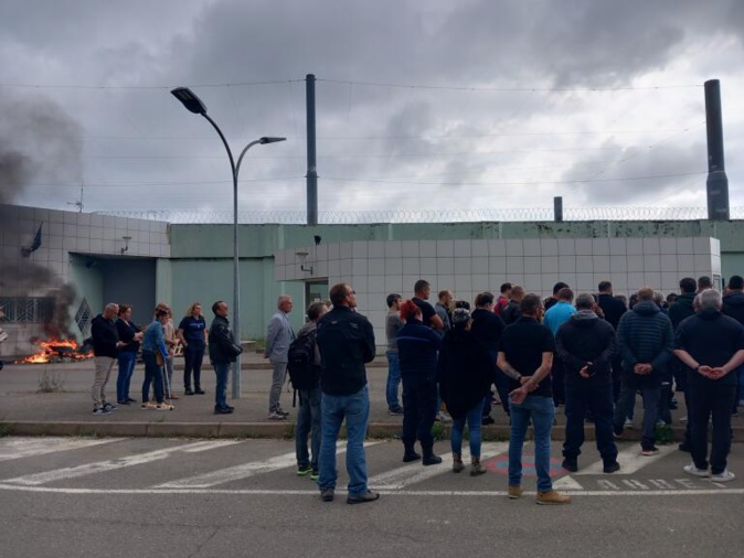Les maisons d'arrêt de Borgo et d'Ajaccio ainsi que le centre de détention de Casabianda sont bloqués ce mardi 15 mai