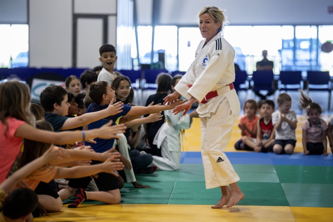 Cécile Nowak-Grasso, ancienne championne olympique, est en visite dans la région ajaccienne (crédit photo : France Judo)