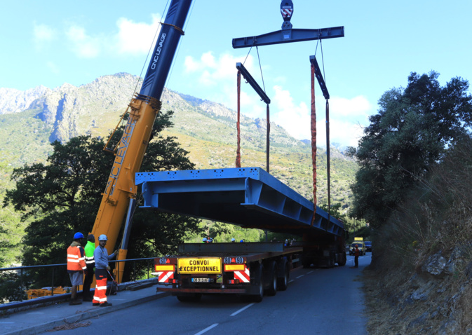 Corte : Le pont provisoire de Baliri enfin en place