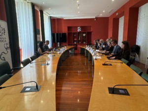 Autonomie : en pleine crise politique, la commission des lois du Sénat continue ses auditions à Ajaccio