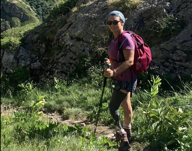 Pour cette aventure, il sera accompagné de Christelle Chabre, une sportive tout aussi déterminée, elle aussi amputée d’une jambe. Ensemble, ils espèrent inspirer toutes les personnes en situation de handicap en montrant que la volonté peut surmonter les obstacles les plus difficiles.