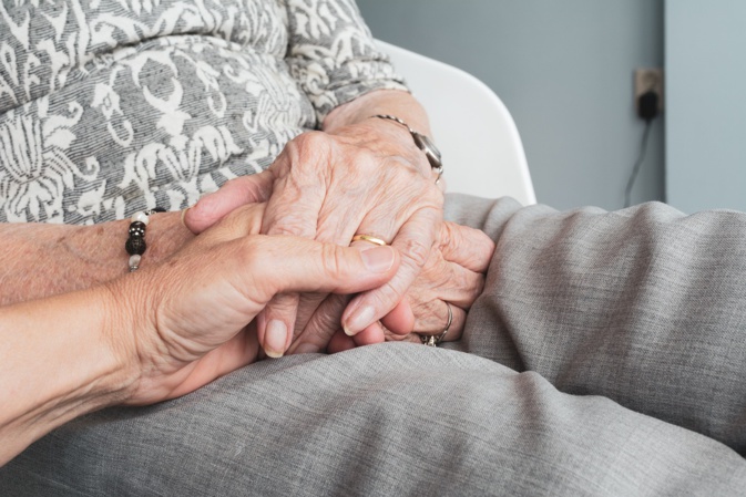 France Alzheimer :  « Vous êtes aidant ? Ne restez pas seul ! »