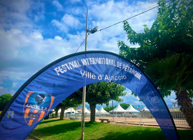 Tournoi international de pétanque : 1 100 compétiteurs et 320 équipes s'affrontent  à Ajaccio jusqu'au 30 septembre