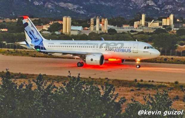 Vol d'entraînement à Calvi pour le tout nouvel A320 NEO dont la livraison est prévue en fin d'année !