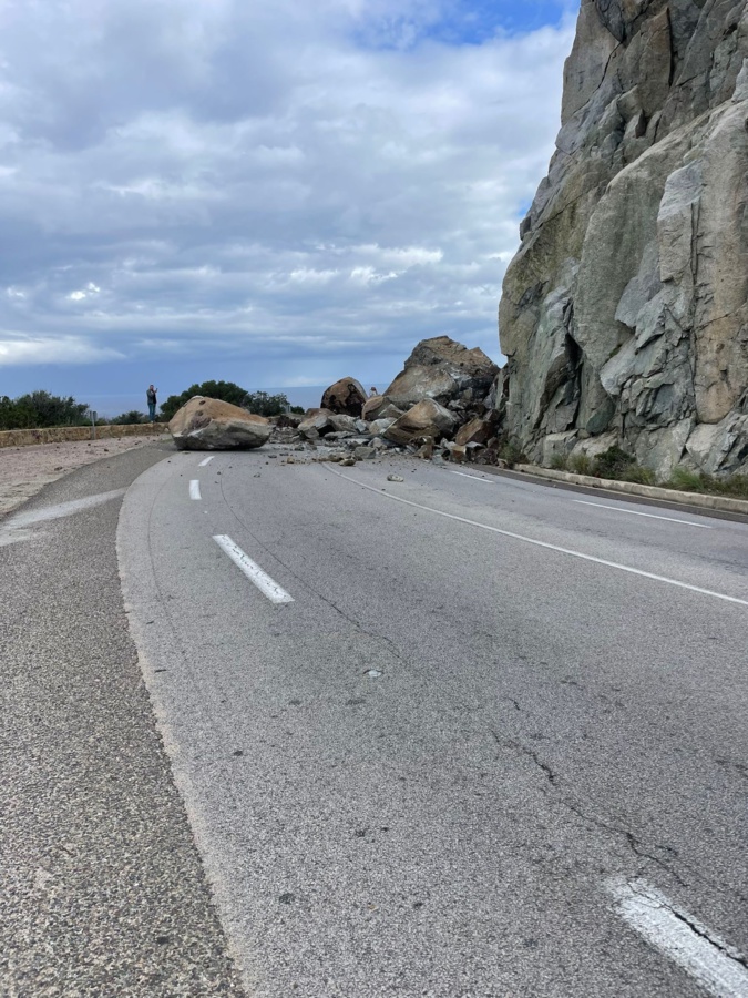 Eboulement sur la route territoriale à Lumio : la circulation coupée dans les deux sens