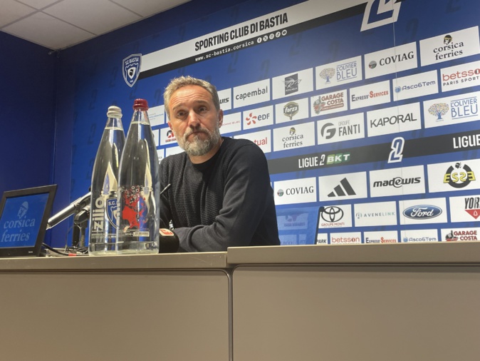 Benoît Tavenot, entraineur du Sporting : "Ce match est utile car on avance, on avance tranquillement mais on avance"