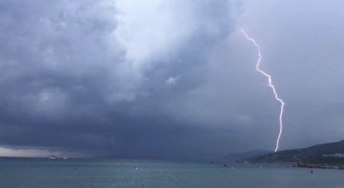 Météo : La Corse-du-Sud placée en vigilance jaune orages ce samedi