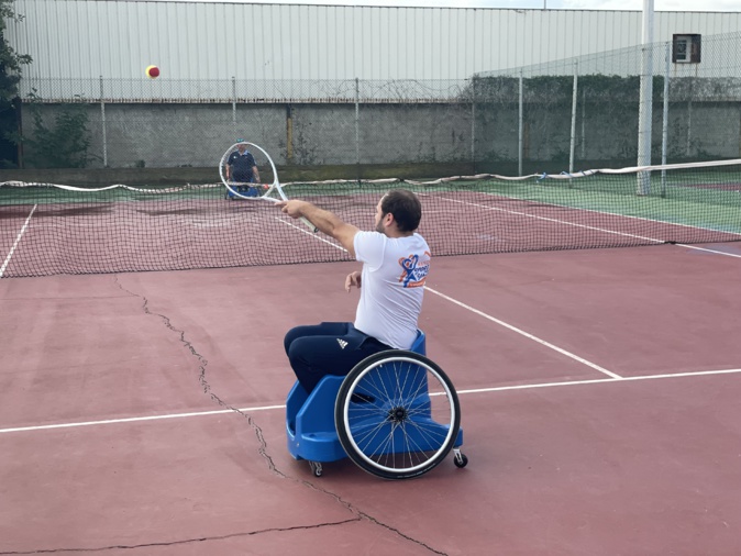 Entre autres démonstrations et initiations : le tennis fauteuil.