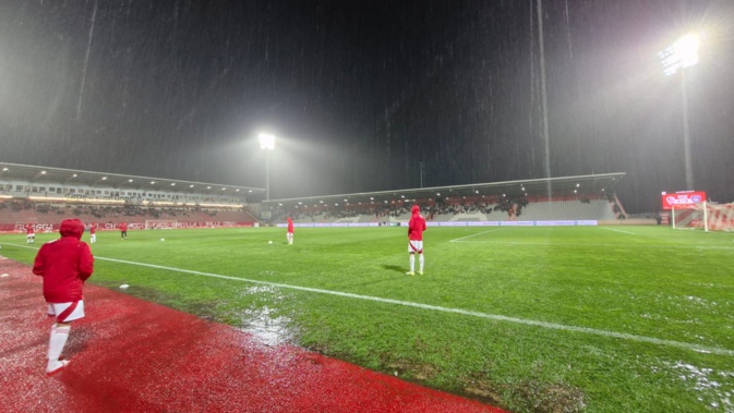 ​ACA-Sporting : Le déluge sur le terrain, la foudre dans les tribunes, le derby corse arrêté