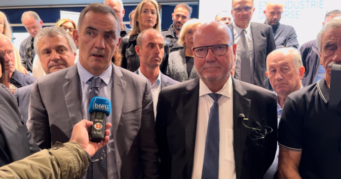 Le Président du Conseil exécutif de la Collectivité de Corse (CdC), Gilles Simeoni, et le président de la Chambre de commerce et d’industrie (CCI), Jean Dominici, sur la question de la gestion publique insulaire des ports et aéroports corses.