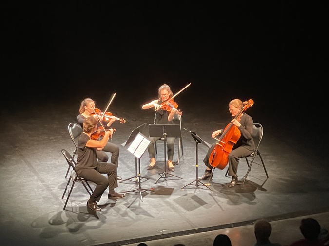 L’ensemble musical français « Ondes plurielles »