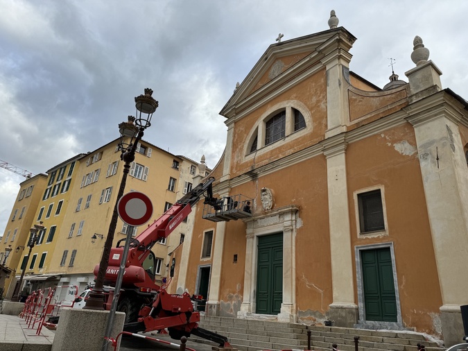 Comment Ajaccio se prépare-t-elle à la visite du Pape François ?