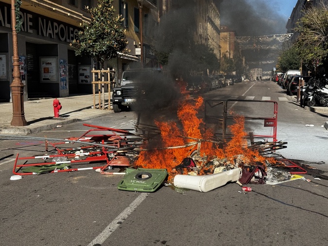 Interdiction du corse à l'Assemblée : à Ajaccio le mouvement s’intensifie