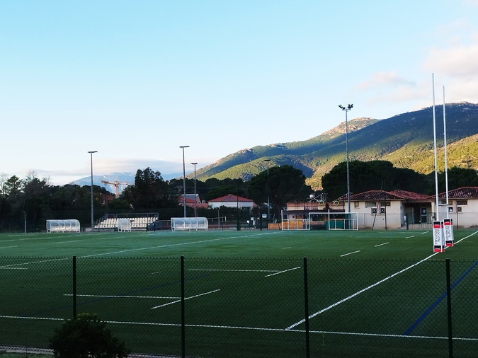 Au stade de Lecci, est prévue la construction d'une tribune de 200 places.