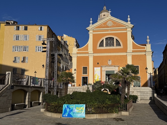 ​La Cathédrale d’Ajaccio, du baptême de Napoléon à l’Angélus du Pape François