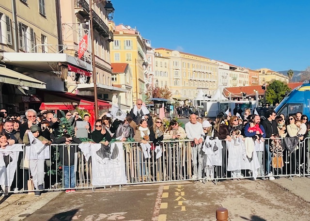 Ferveur pour le pape François à Ajaccio :  "je suis encore sous le choc"