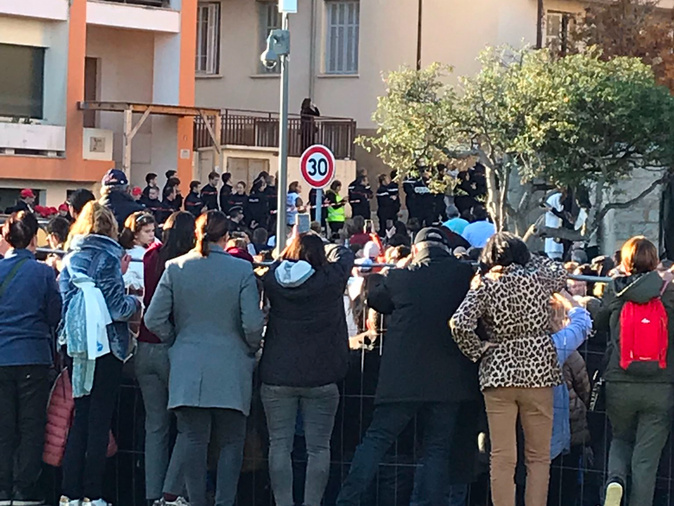 EN DIRECT : vivez avec CNI la visite historique du Pape François en Corse