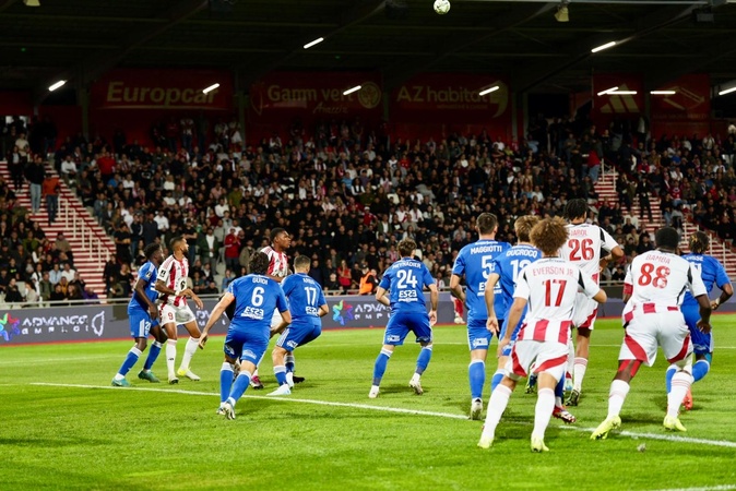 Le match retour du derby corse se déroule ce vendredi (20h) à Furiani, dans un stade à guichets fermés (photos Paule Santoni).