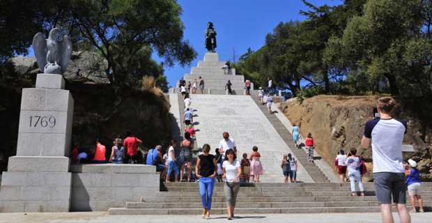 En Corse, la fréquentation touristique dynamise l'activité économique, mais l'emploi stagne