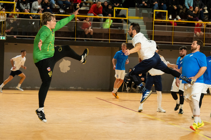 Handball. E Prime Scontri Max Giagheddu : A Ajaccio, la Squadra Corsa s'impose face aux All Stars 