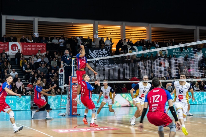 Le GFCA Volley s'est imposé ce samedi soir au Palatinu face à Reims (photos Paule Santoni).