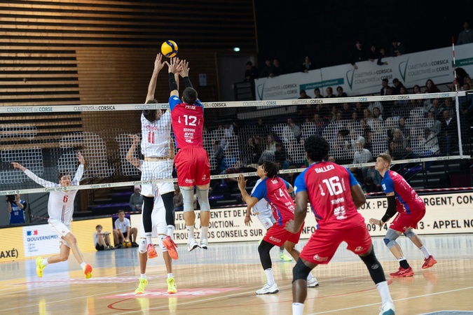 Le GFCA Volley s'est facilement imposé face à France Avenir (3-0) (photos Paule Santoni).