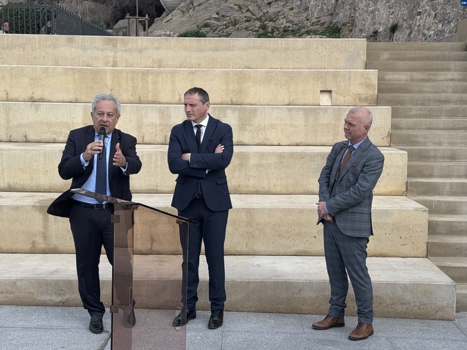 Le maire et le préfet de Haute-Corse