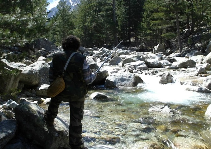 4 000 pêcheurs corses ont réinvesti rivières et plans d'eau pour "taquiner" la truite