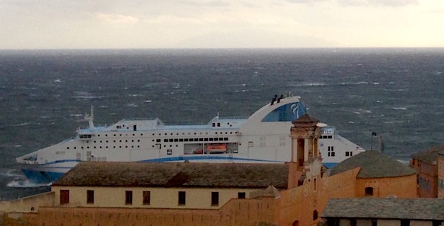 Intempéries : A l'entrée du port de Bastia aussi