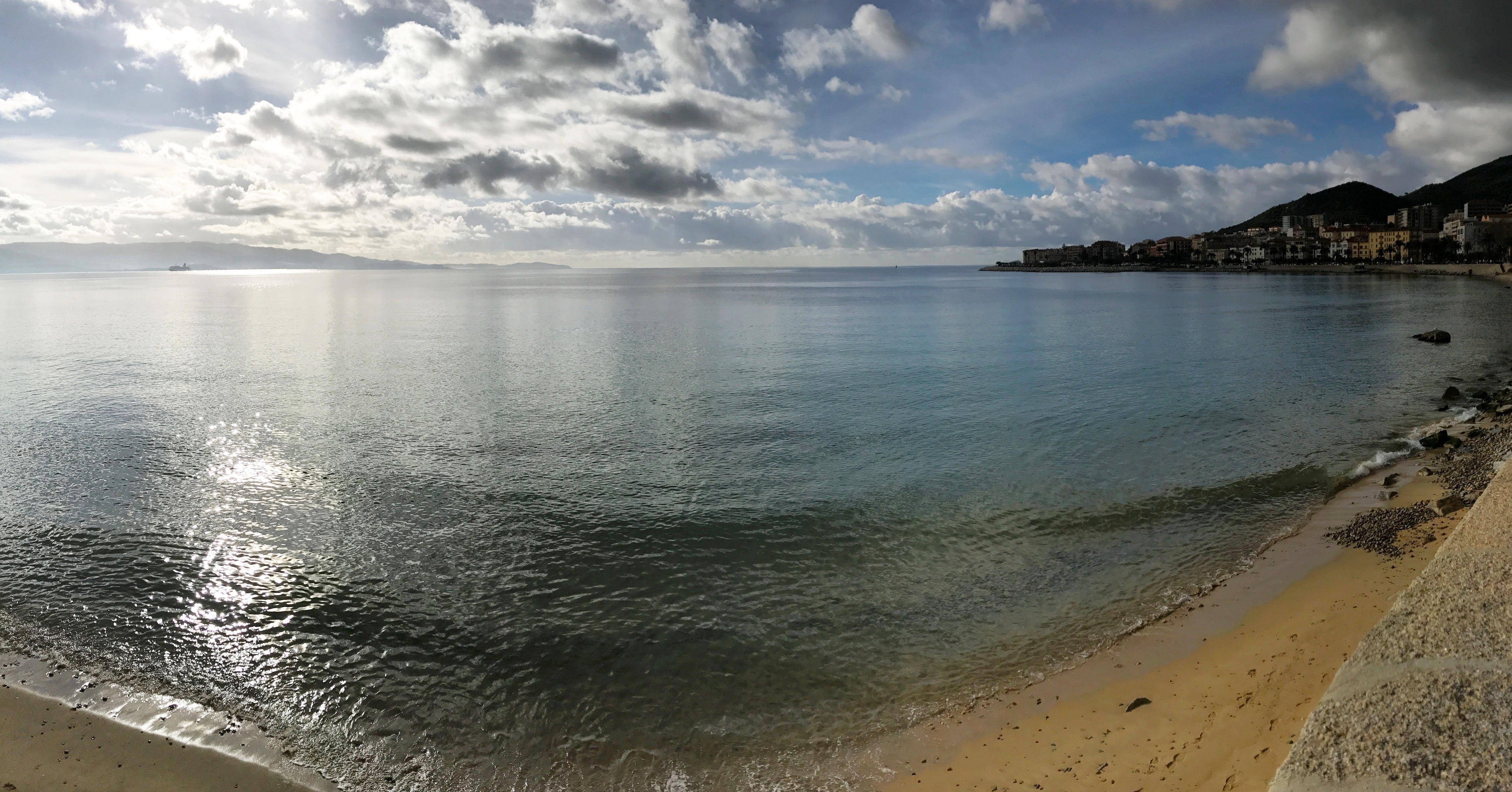 La photo du jour : Sur les bords du golfe d'Ajaccio