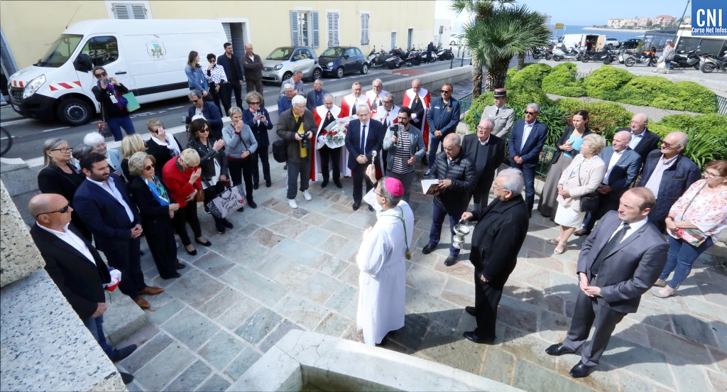 La place de la Cathédrale d’Ajaccio porte désormais le nom de Mère Teresa