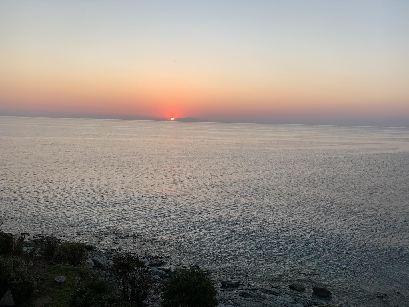 Un nouveau jour se lève sur la Corse pour vaincre le covid-19. (Christine Gamonet)