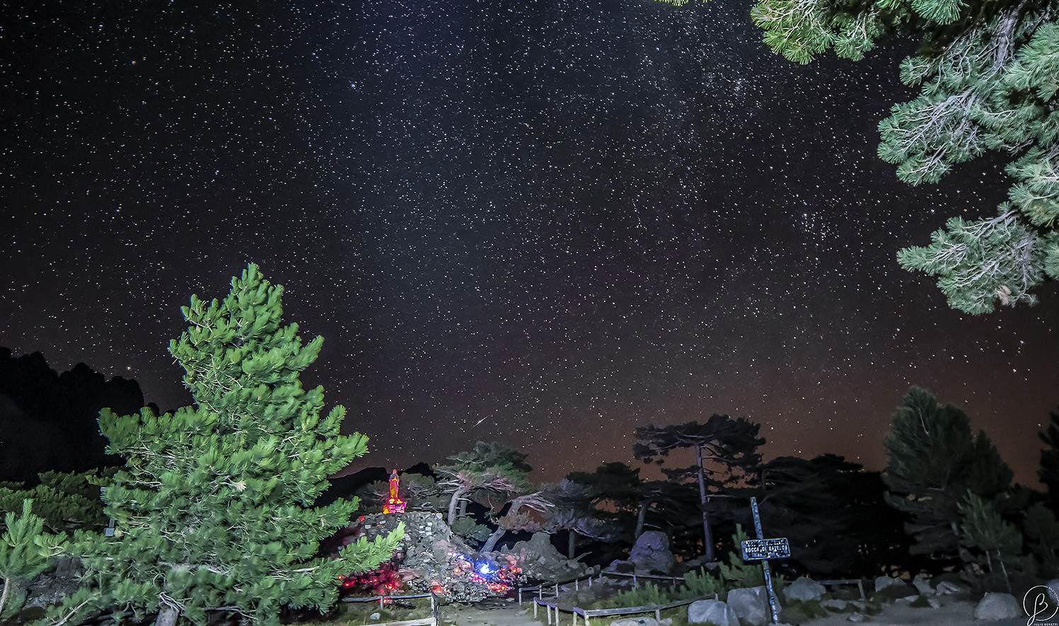 La photo du jour : Notre-dame des neiges sous les étoiles