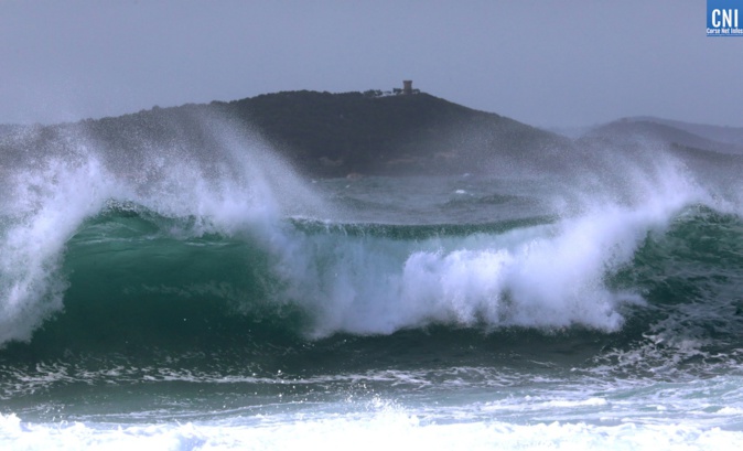 La Corse-du-Sud en vigilance jaune  pour risques de pluie-inondation, orages, vent violent et vagues-submersion