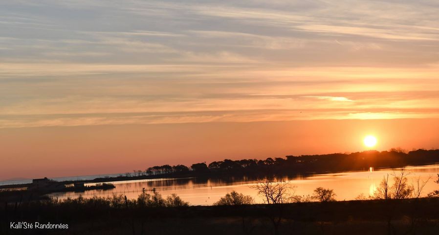 La photo du jour : Alba fra mare e stagnu... 